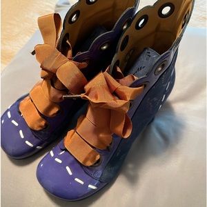 NWOT John Fluevog shoes. Size 8